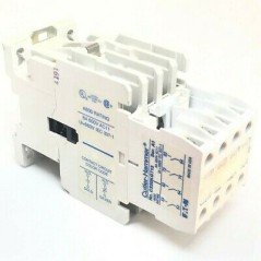 CUTLER HAMMER D15CR40 WITH C320KGT13 AUXILIARY SWITCH