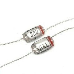 300pF 160V Axial Polystyrene Capacitor Mial QTY:2