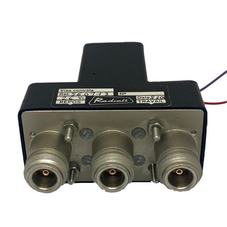 R560113000 Radiall Coaxial Switch 26V N type (F) SPDT 0-200Mhz 200W