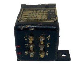 Coaxial Switch 28V SMA (F) DPDT 3Ghz T4413B11 Dynatech
