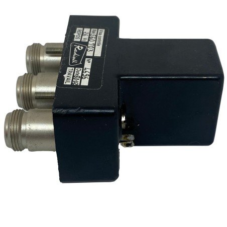 R560703000 Radiall Coaxial Switch SPDT 26V Failsafe N Type 0-200Mhz 200W