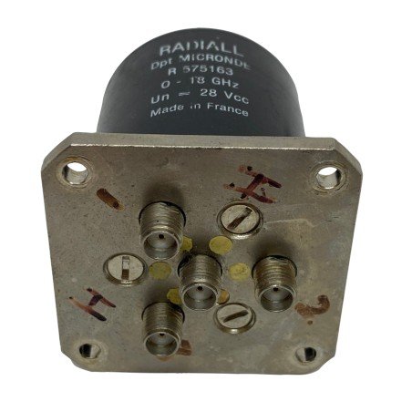 R575163 Radiall Coaxial Switch SP3T 3 Way SMA 28V 18GHZ