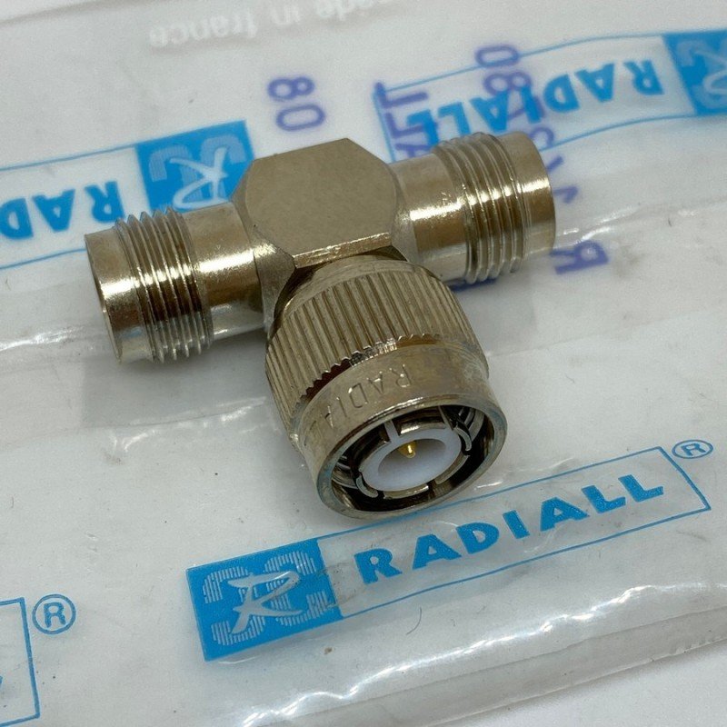 R143780000 Radiall TNC Coaxial T Tee (F-M-F) Adapter