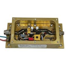 1.3-1.4Ghz G:12DB 1300-1400Mhz 24V SMA OSC MICROWAVE AMPLIFIER