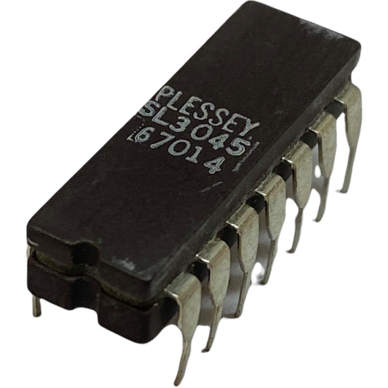 SL3045 Plessey Ceramic Integrated Circuit