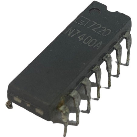 N7400A Signetics Integrated Circuit