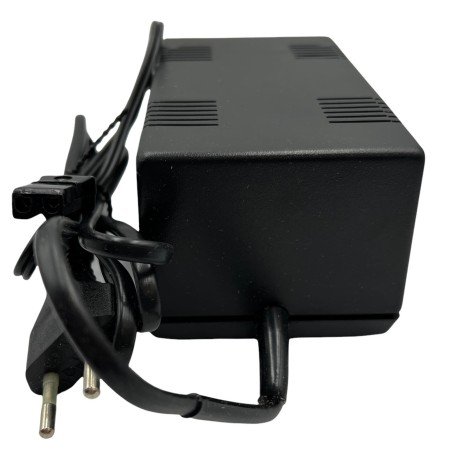 Infos Torino AC Adapter Power Supply TS6 In 220V Out 10VDC 2A