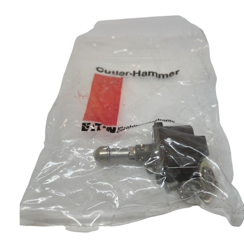 8504K12 MS24659-27E EATON Toggle Switch 2 Pole ON-OFF