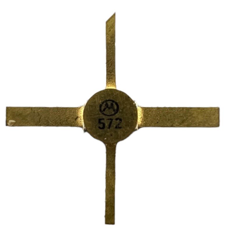 MRF572 MOTOROLA RF POWER TRANSISTOR