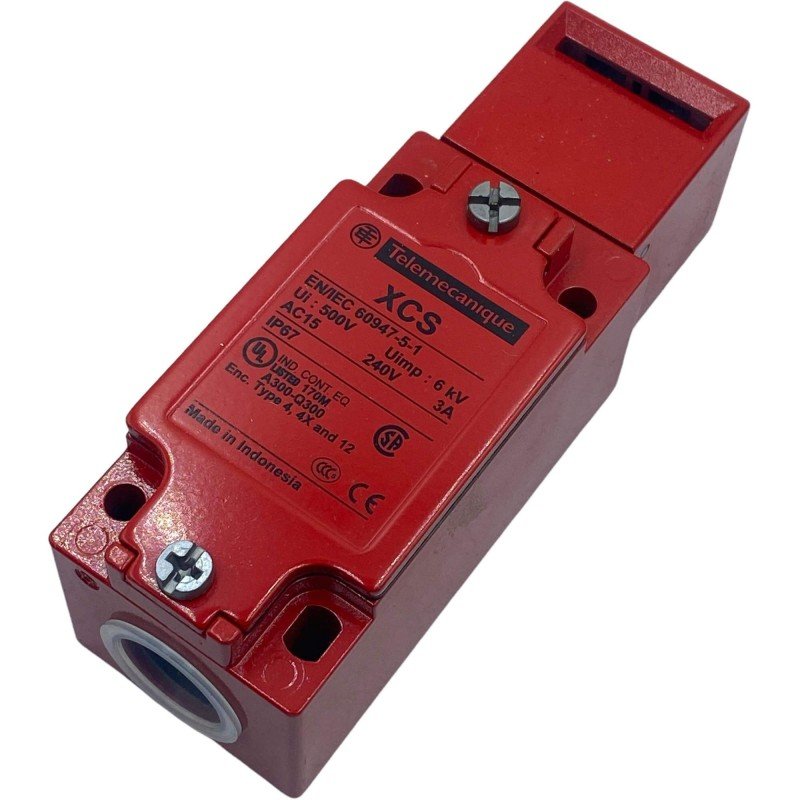 XCSA703 Telemecanique Safety Interlocking Switch 240V/3A 6kV