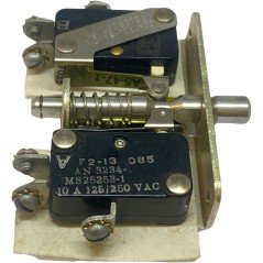 2xMS25253-1 MS25253-1 Microswitch Pushbutton Switch F2-13 10A/125Vac/250Vac