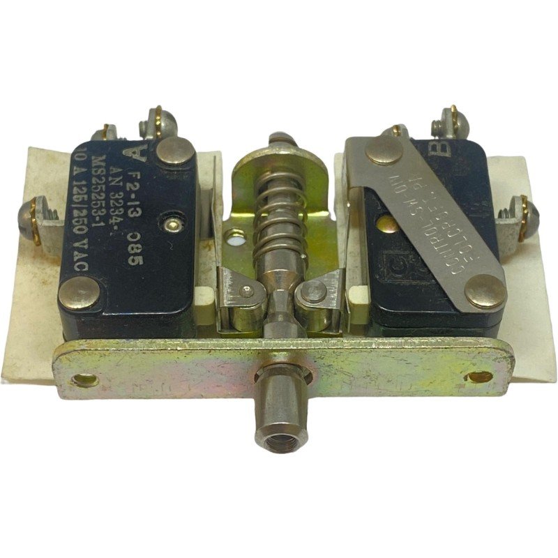 2xMS25253-1 MS25253-1 Microswitch Pushbutton Switch F2-13 10A/125Vac/250Vac