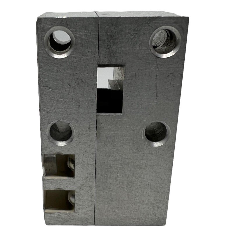 4IWN32-2 Dorado Waveguide Isolator WR-28 WR28 30-36.8Ghz