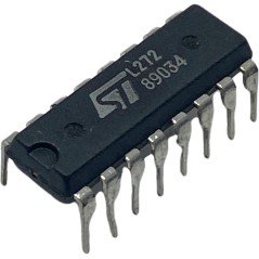 L272 ST Integrated Circuit