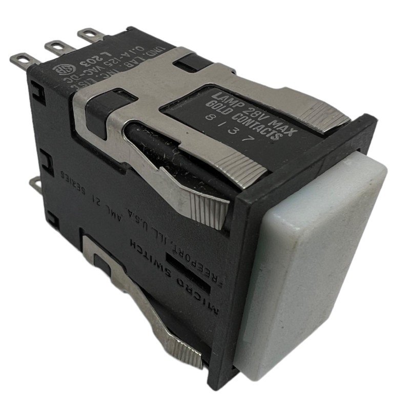 AML-21 Series UND Labs Avionics Push Button Switch