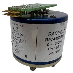 R574403610 RADIALL Coaxial Switch 28V DC-18Ghz SMA SP6T