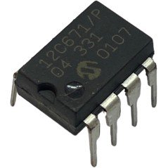 12C671/P Microchip Integrated Circuit