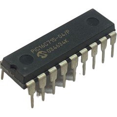 PIC16C715-04/P Microchip Integrated Circuit