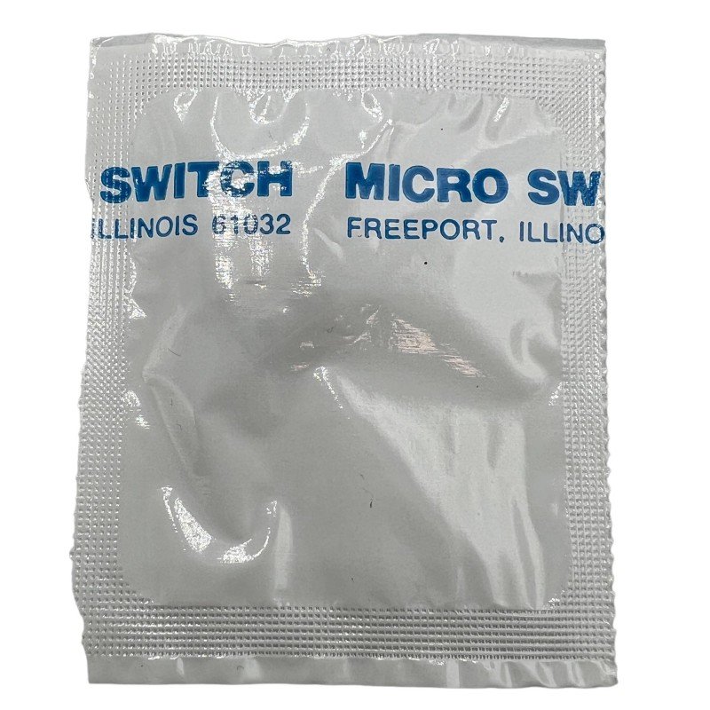 MS24547-1 21SX39T MOMENTARY MIL SPEC MICROSWITCH SPDT 7A/250VAC