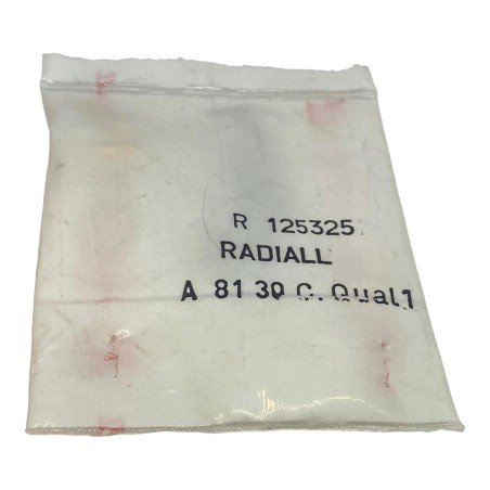 R125325 Radiall SMA (f) Straight Bulkhead Jack Panel Seal Solder Type 18GHz