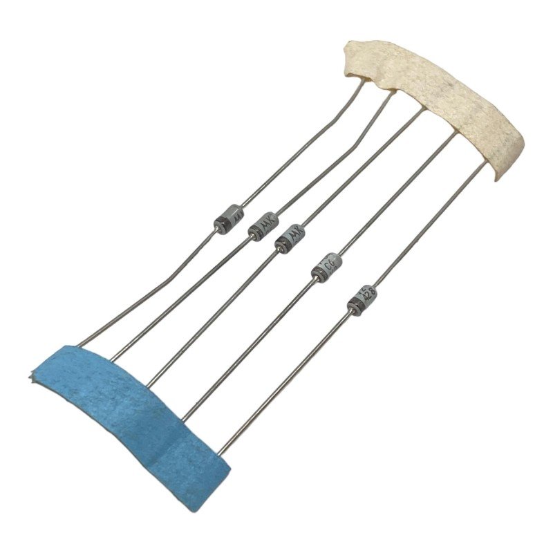 BZX79C6V2 Motorola Axial Zener Diode 6.2V/0.5W/5% Qty:5