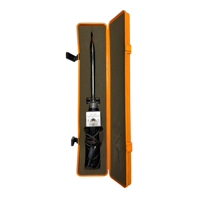 Pomona Electronics Model 3157 in Case  High Voltage DC Test Probe
