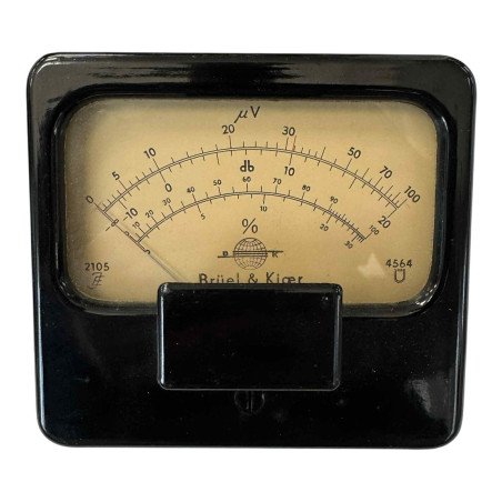 2105 Bruel Kjaer Panel Meter Logarithmic 0-100 uV/db 251Ohms 120x110x77mm