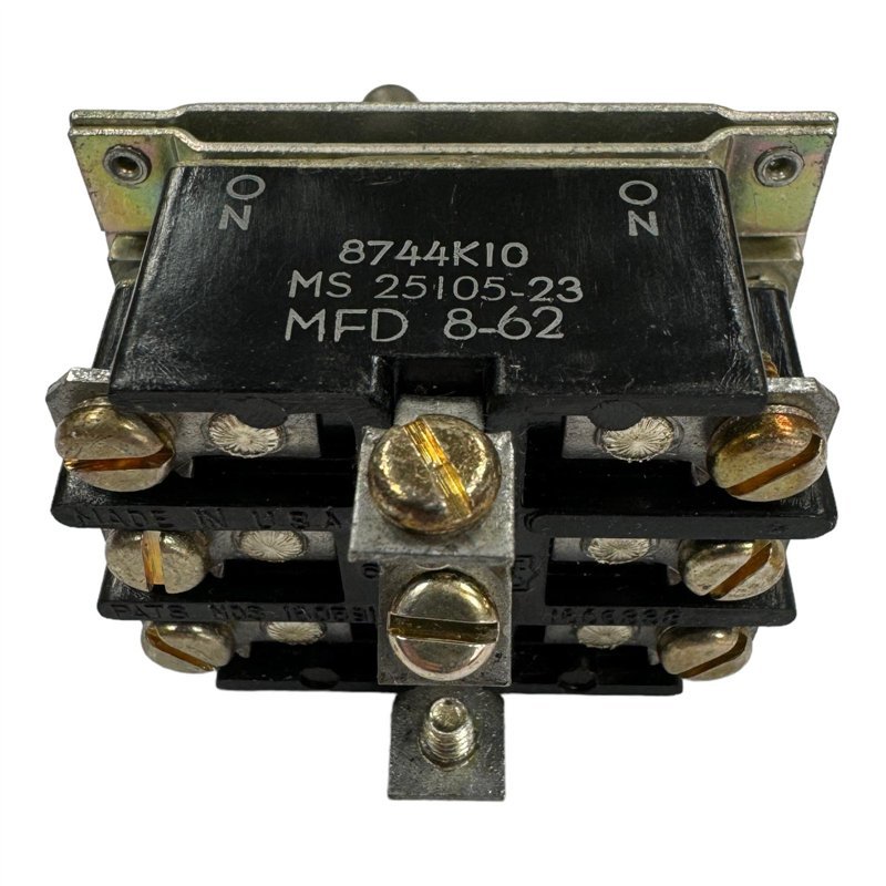 8744K10 MS25105-23 Toggle Switch ON-ON 5930-01-041-2992
