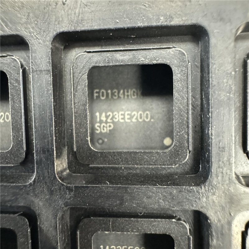 UPD78F0134HGK F0134HGK Renesas Integrated Circuits QTY:31