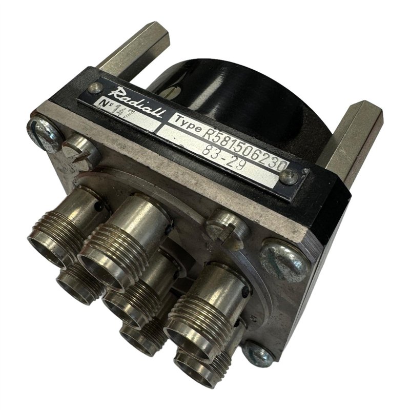 R581506230 Radiall Coaxial Switch - Relay SP6T TNC (f) DC-3Ghz Manual