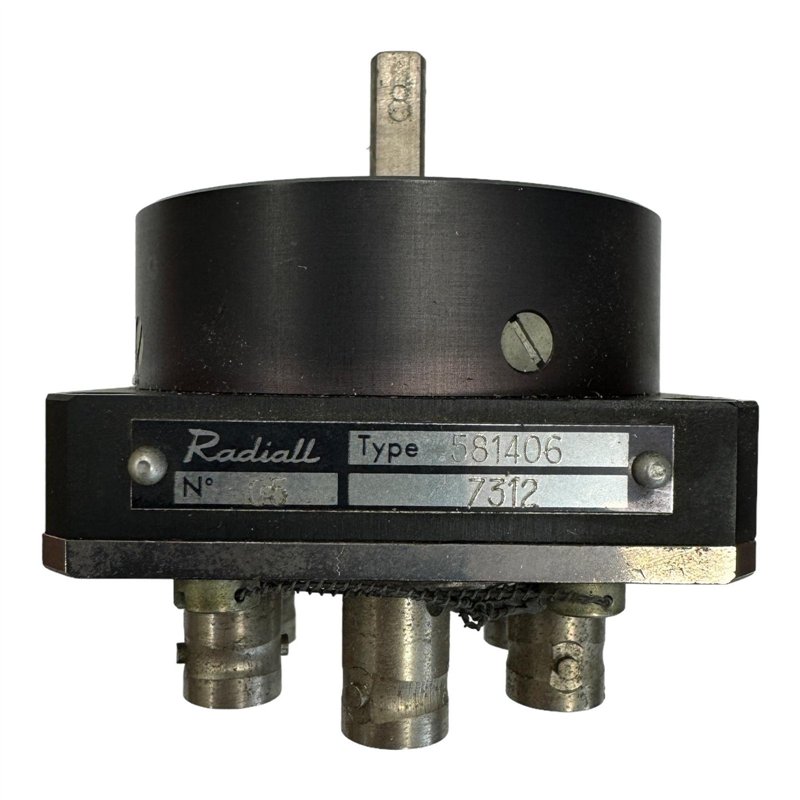 R581406000 Radiall Coaxial Switch - Relay SP6T BNC (f) Manual DC-3Ghz