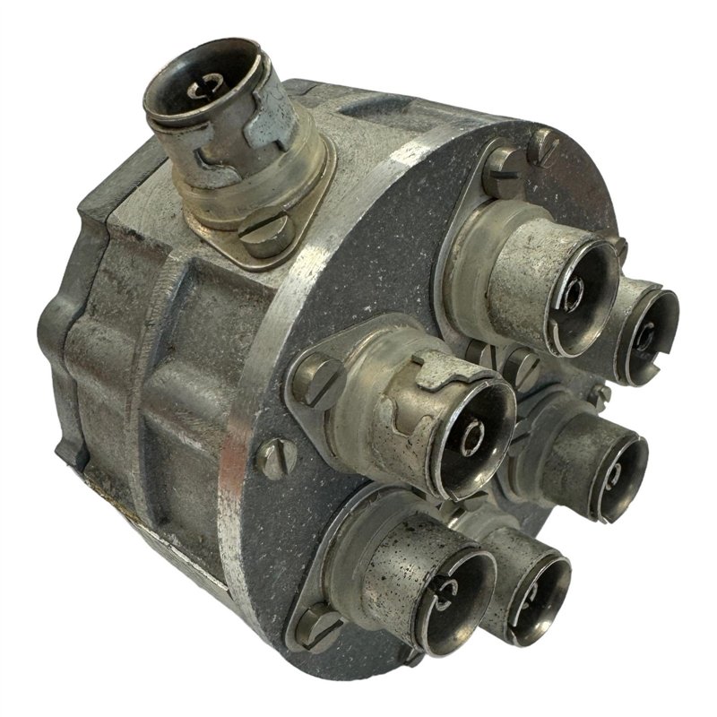 CS11 Advance Electronics Coaxial Switch Manual SP6T PAL TV Connector