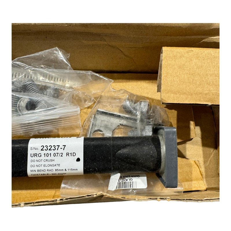 23237-7 Ericsson WR75 WR-75 Waveguide Transistion Flex Twist With Mounting Kit