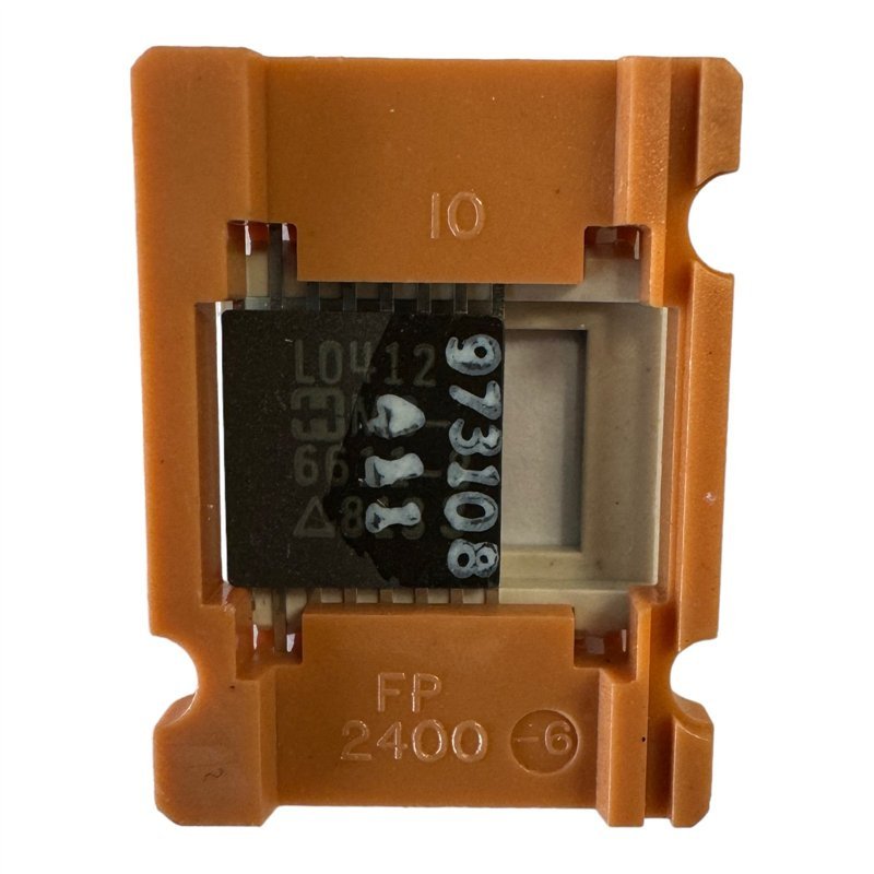 M9-6611-8 L0412 Harris Ceramic Integrated Circuit