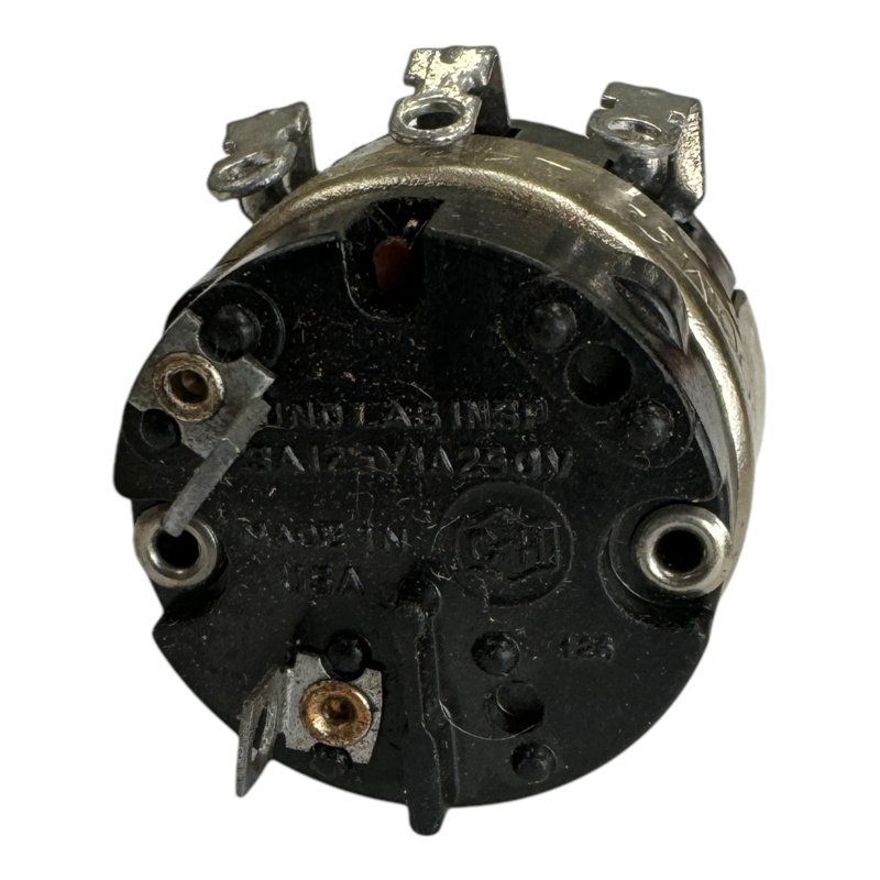 2Z7272-9 UND Labs Potentiometer Long Shaft 500Mohm 500M LOG