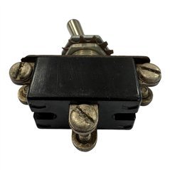 3106 A-H&H Toggle Switch DPDT 3A 250 Vac 6A 125 Vac 16(50)x15(23)x40mm