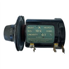A Helipot Precision Potentiometer w Knob 10K 10kohm 3LIN. TOL. .1%