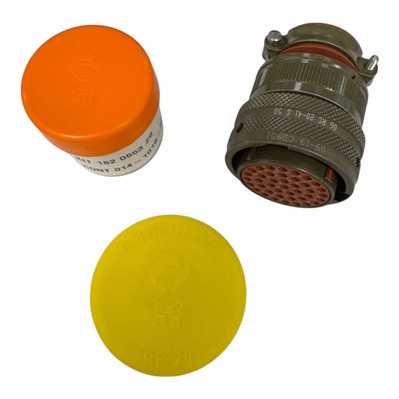 951-06 RC 20-41 S 50 Compagnie Deutsch Circular Mil Spec Connector