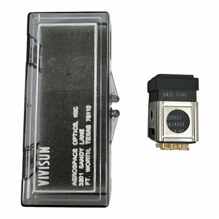 M22885/1081445E Pushbutton Illuminated Switch