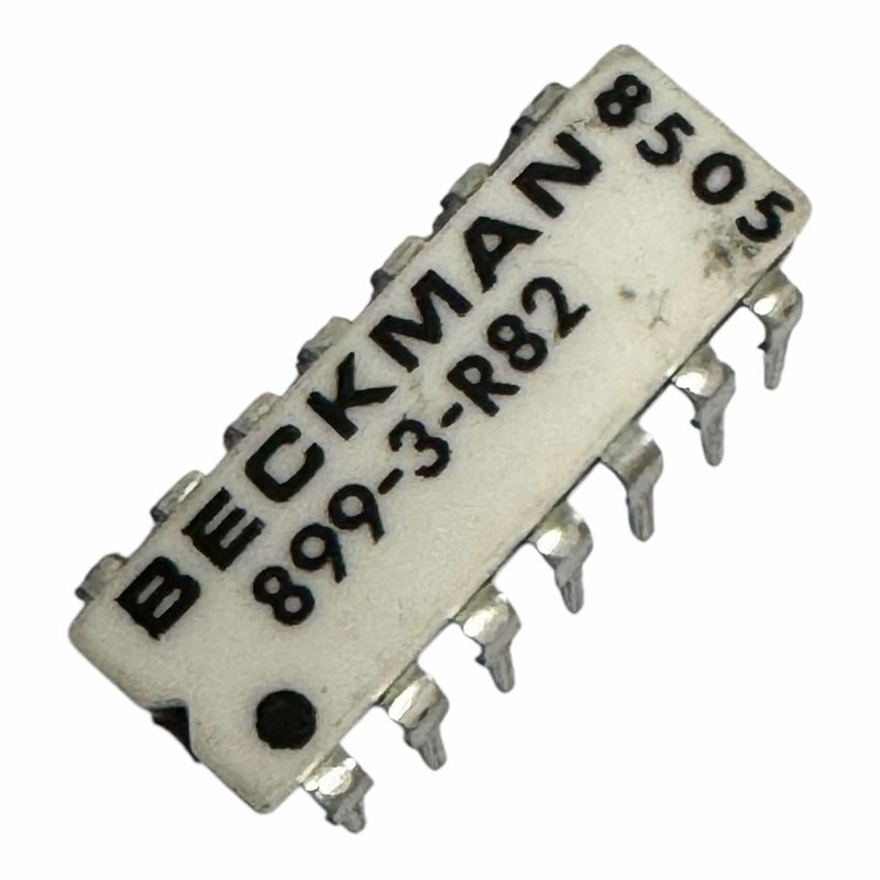 899-3-R82 Beckman 14 Pin Network Resistor 82ohm 82R 2%