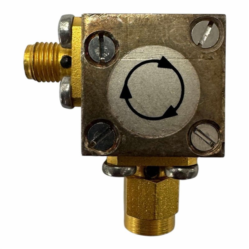 487247614H Coaxial Isolator 6500-7600Mhz Isol -28db Loss 1.0db SMA(m-f)