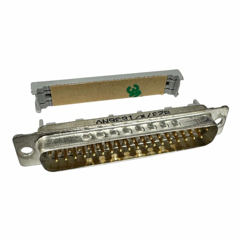 121-0084 3M 37 Position D Sub Connector Male Panel Mount 2.76mm Pitch