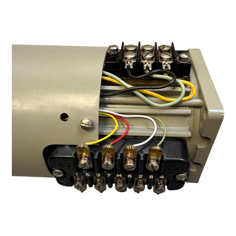 05088-FPF49-79-1 05088-FBE21-53-1 Singer Servomotor Tachometer 115V 400Hz 7000RPM