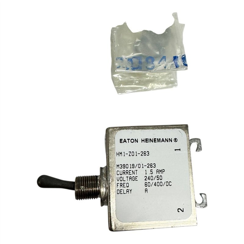 M39019/01-263 Eaton Magnetic Circuit breaker 1.5A 240Vac 50Vdc 60-400Hz HM1-Z01-263