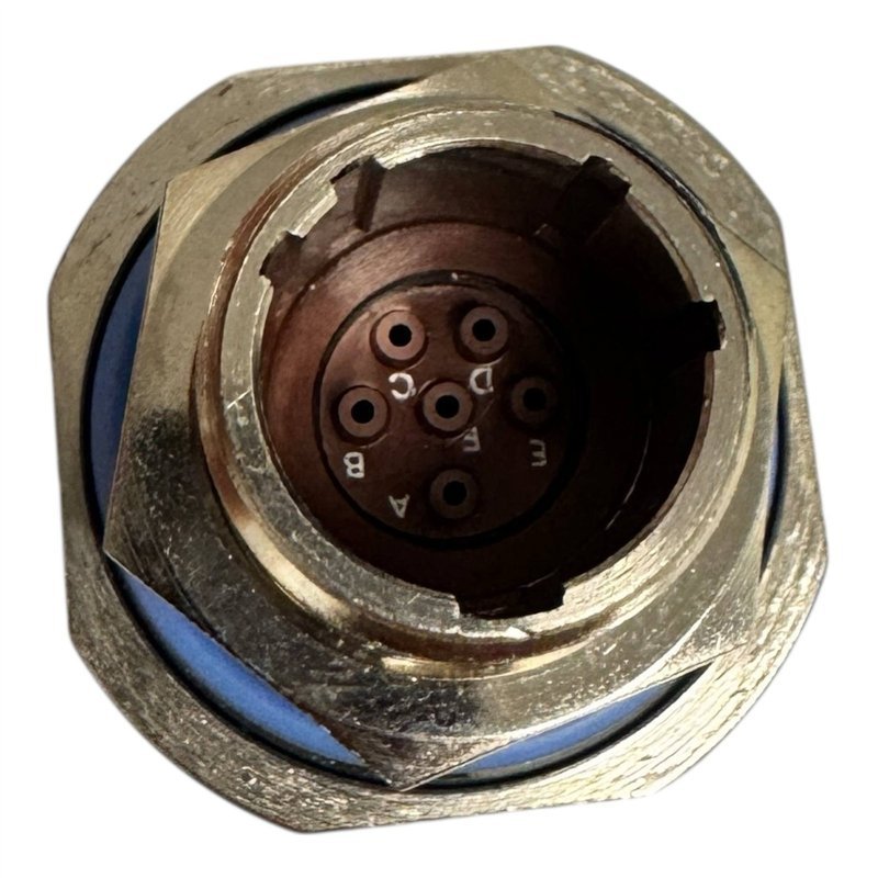 D38999/24FB98PN Amphenol Circular Mil Spec Connector