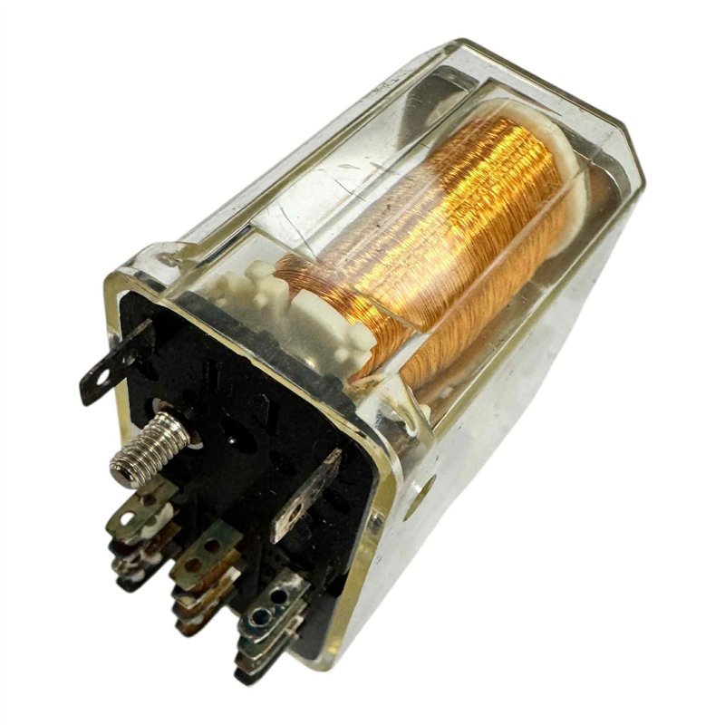 AZ421-07-011 American Zettler Relay Contactor 4PDT 26Vdc