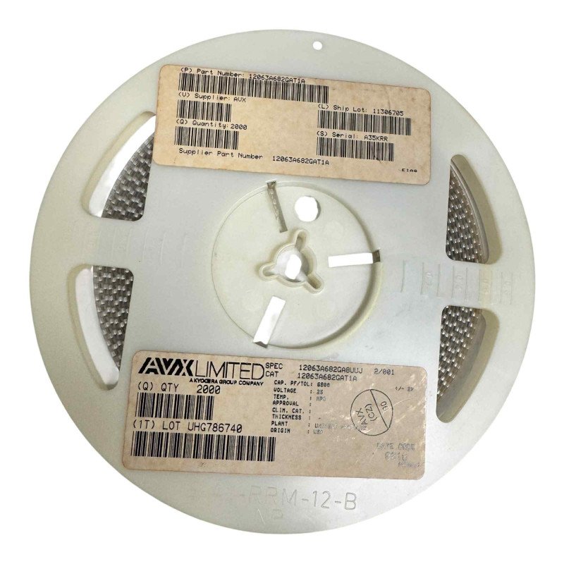 12063A682GAT1A AVX SMD SMT Tantalum Capacitor 6800pF 6.8nF 25v 2%