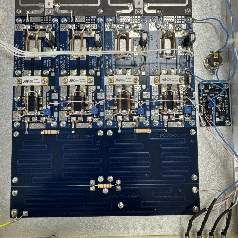 AMP1000 Tugicom RF FM Broadcasting Amplifier 88-108Mhz 48V 800W 4x MRF151G