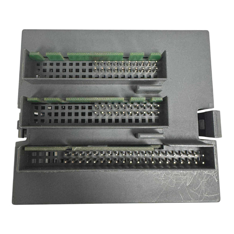 C1590-CS31-HA ABB S500 Interface Redundant Bus Module 1SAP221100R0001 24Vdc/0.5A