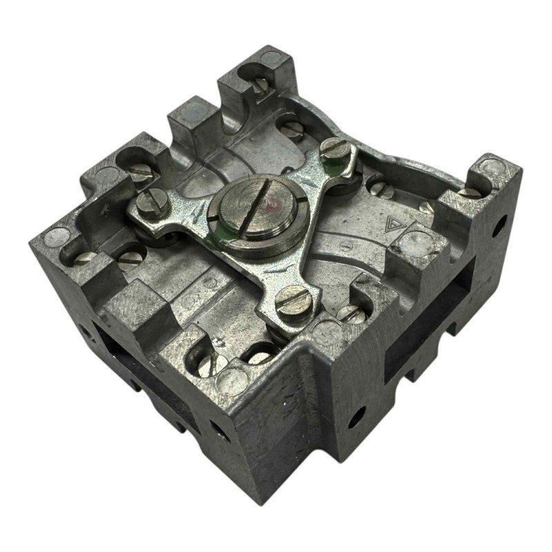 57202-53011 SEL Waveguide Isolator WR-90 WR90